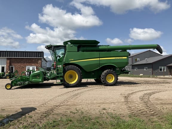 2023 John Deere S770