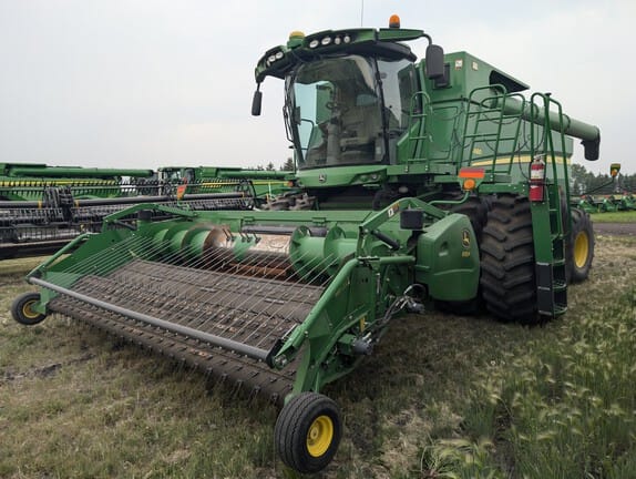 2016 John Deere S680
price reduced