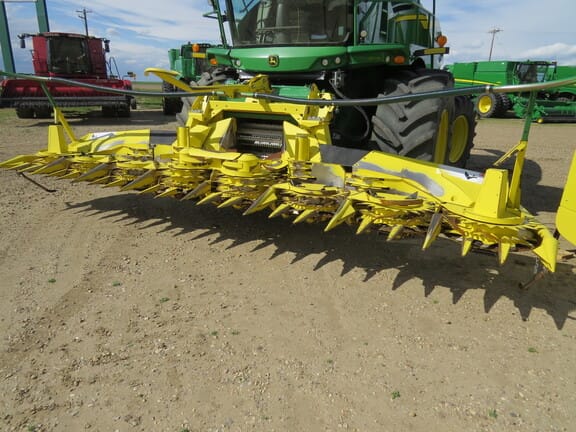 2016 John Deere 698