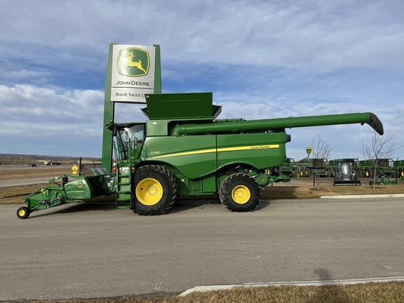2019 John Deere S790