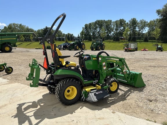 2022 John Deere 1025R