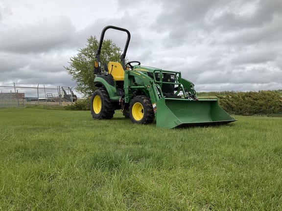 2022 John Deere 2025R