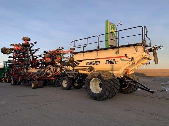 2013 Bourgault 3320