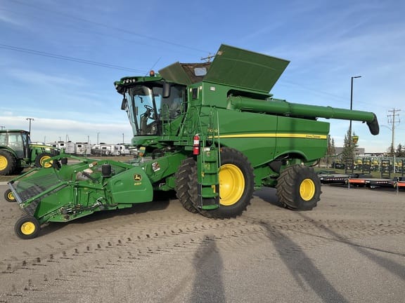 2017 John Deere S680
                                price reduced