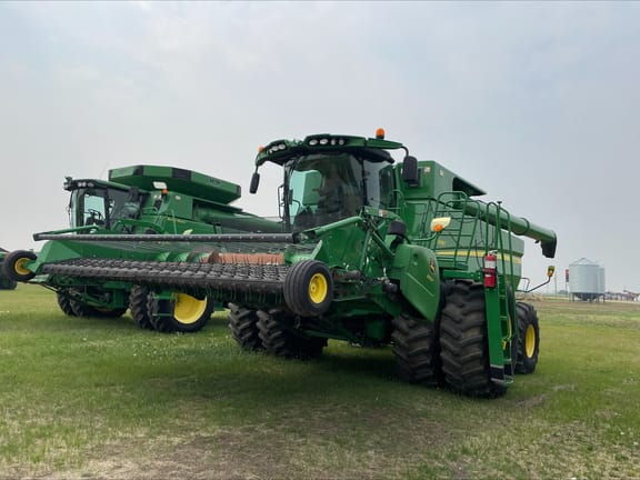 2013 John Deere S690
                                price reduced
