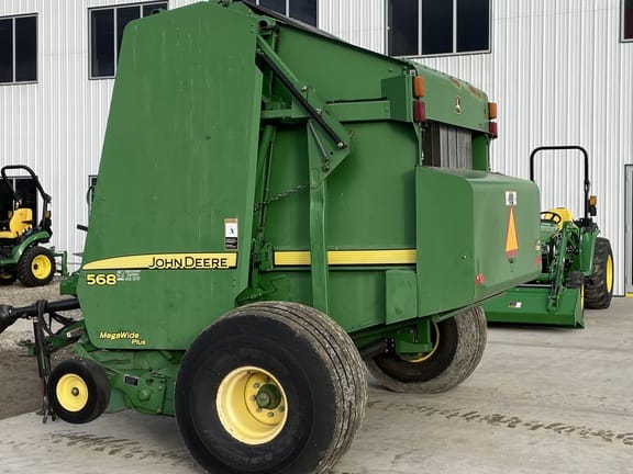 2006 John Deere 568