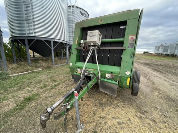 1998 John Deere 566