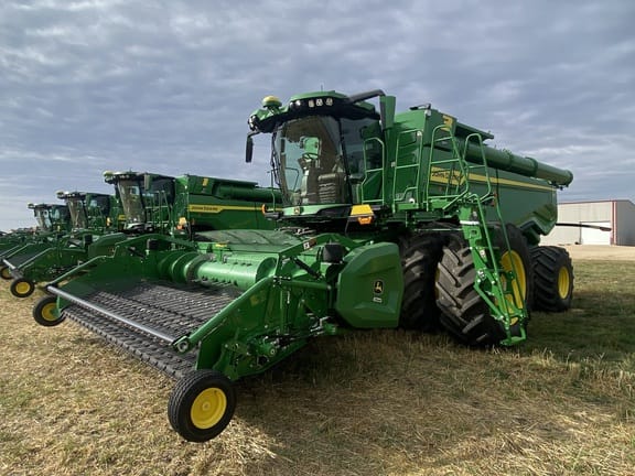 2022 John Deere X9 1000