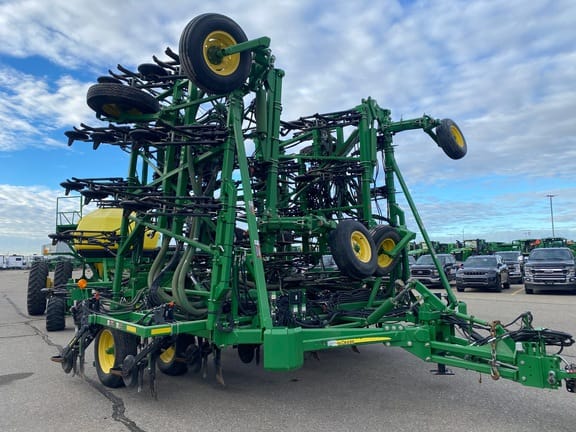 2011 John Deere 1870