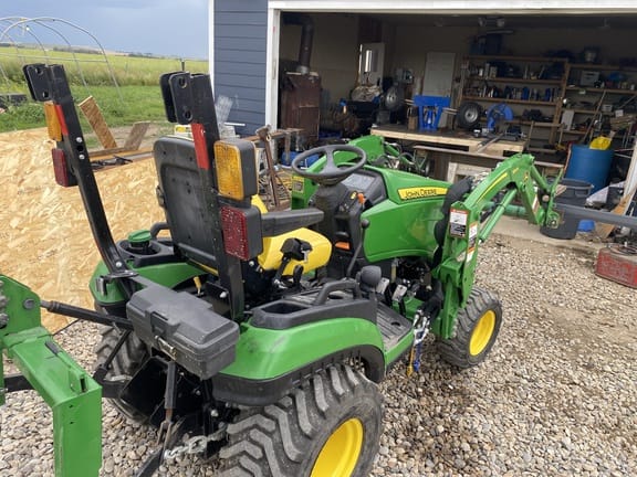 2023 John Deere 1025R
