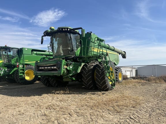 2022 John Deere X9 1100