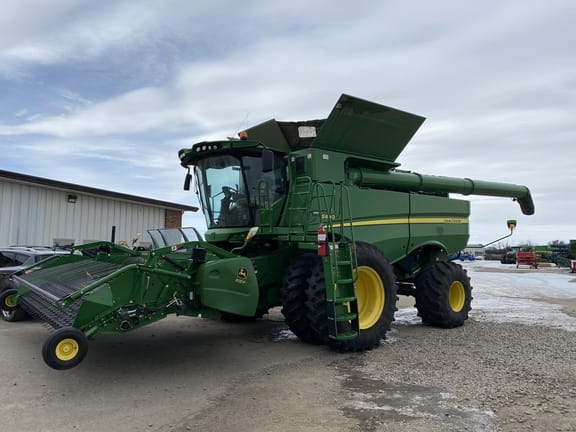 2017 John Deere S690
price reduced
