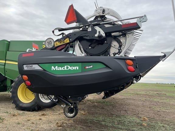 2022 MacDon FD240