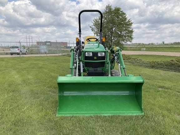 2022 John Deere 2025R