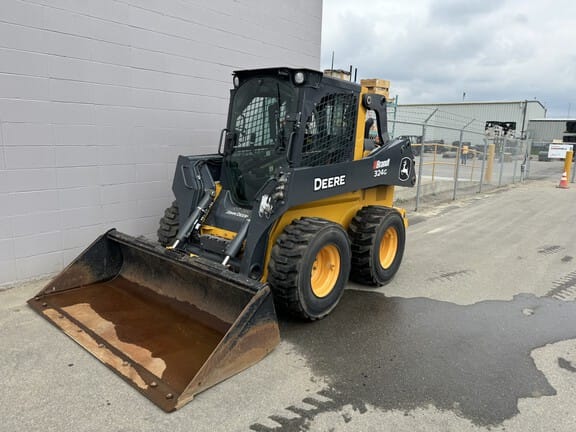 2023 John Deere 324G