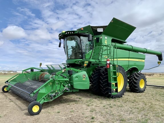 2017 John Deere S690
price reduced