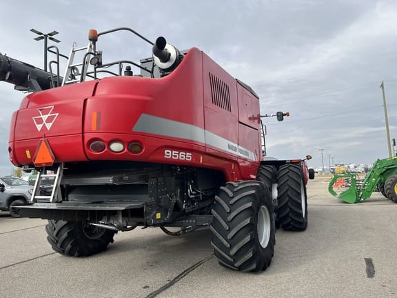 2015 Massey Ferguson 9565
price reduced