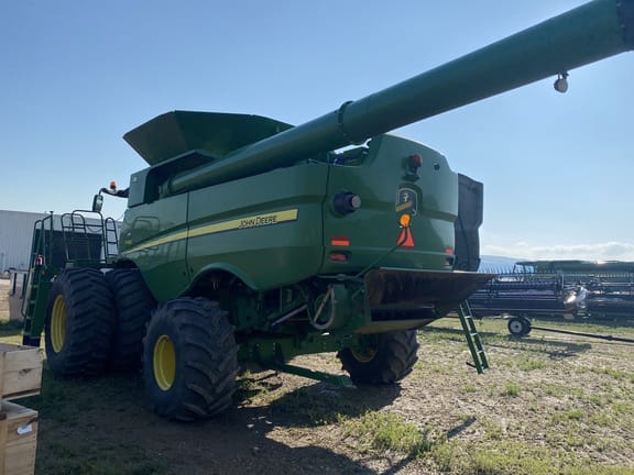 2013 John Deere S680