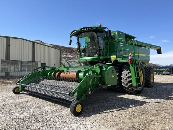 2013 John Deere S690
                                price reduced