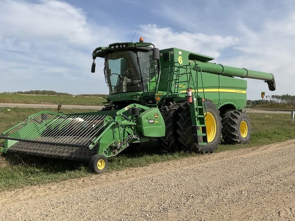 2015 John Deere S690
price reduced