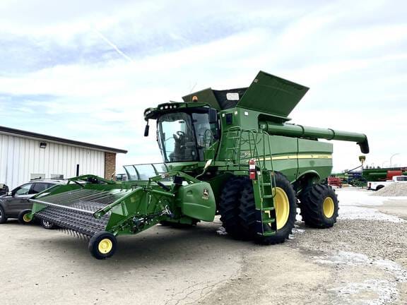 2017 John Deere S690
                                price reduced