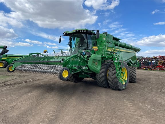 2023 John Deere X9 1100
