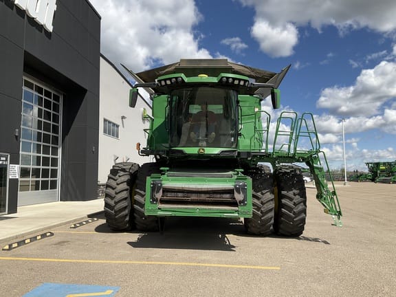 2022 John Deere X9 1100
price reduced