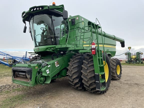 2017 John Deere S680