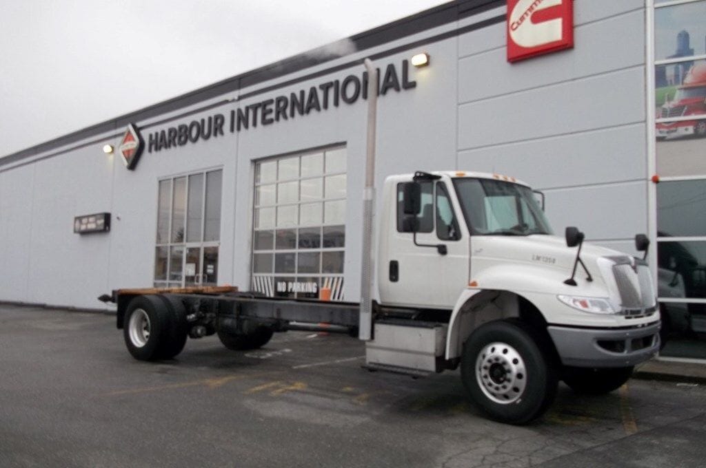 2017 International® Durastar 4x2