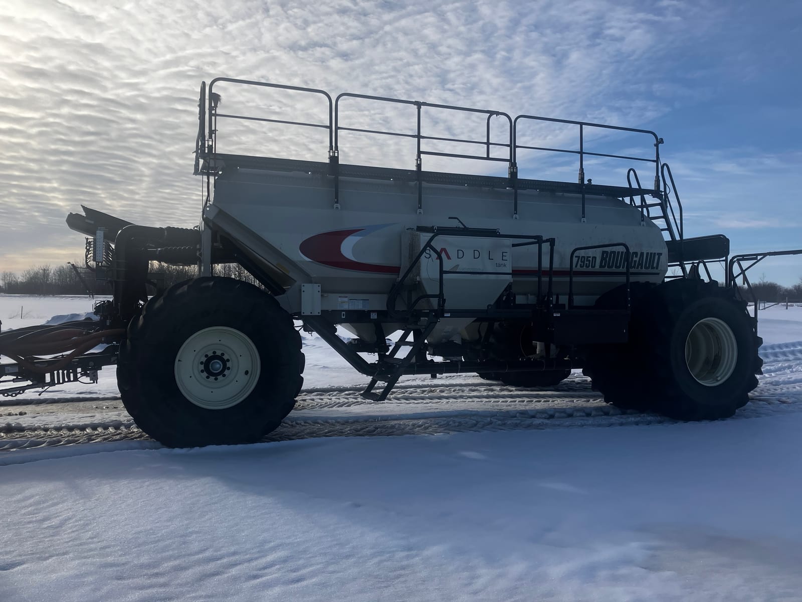 2019 Bourgault 7950 Air Tank/Cart