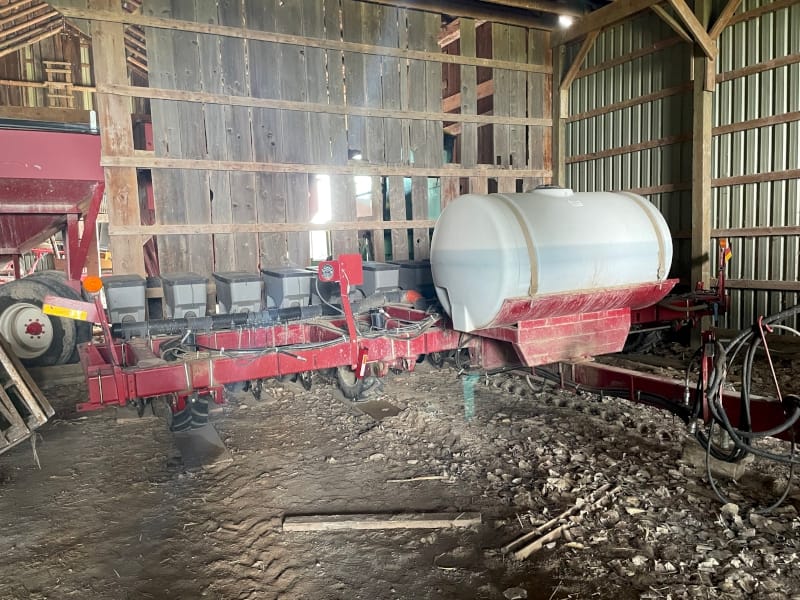 2010 CASE IH 1220 PLANTER