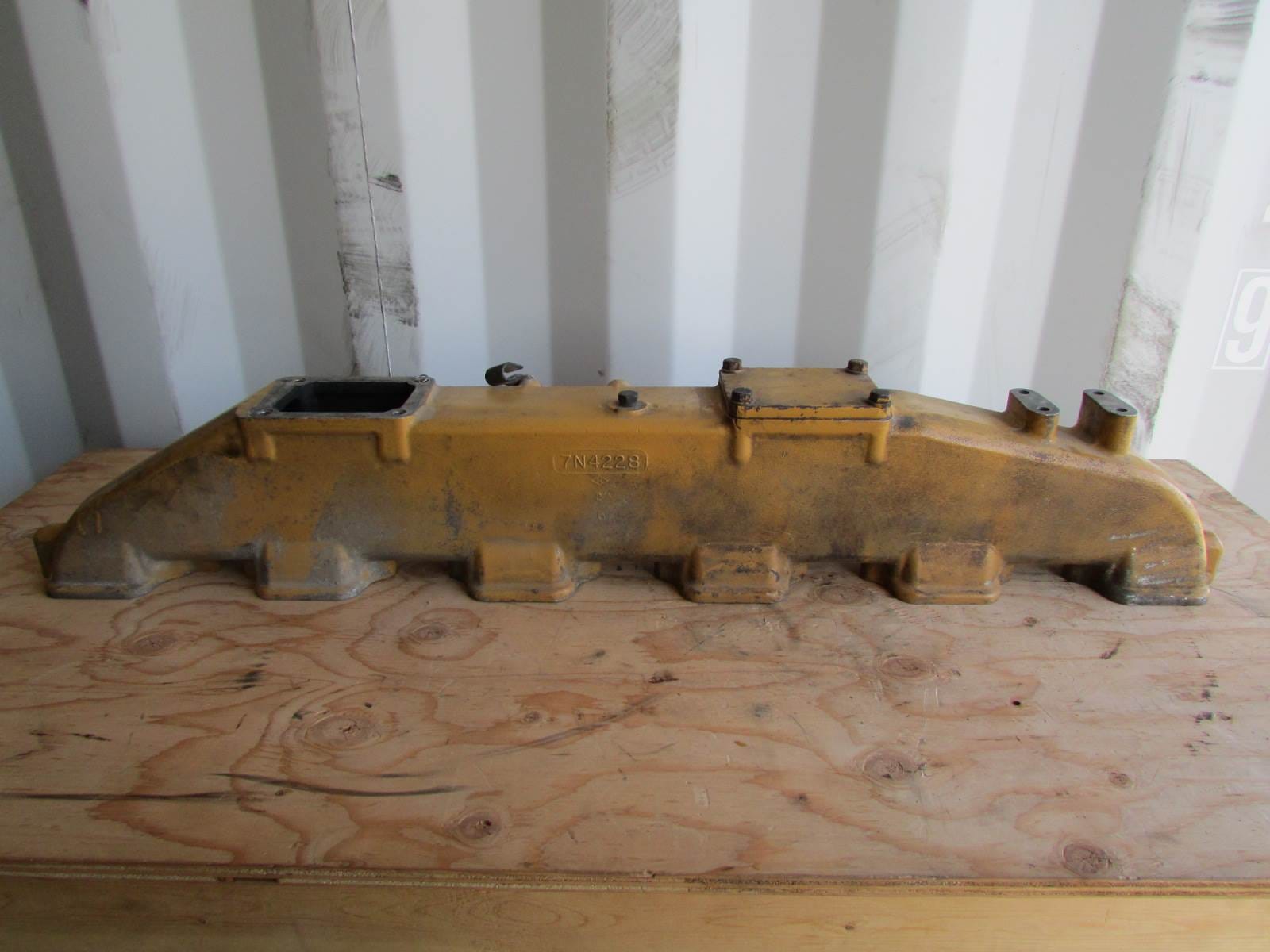 Caterpillar 7N4228 Manifold
