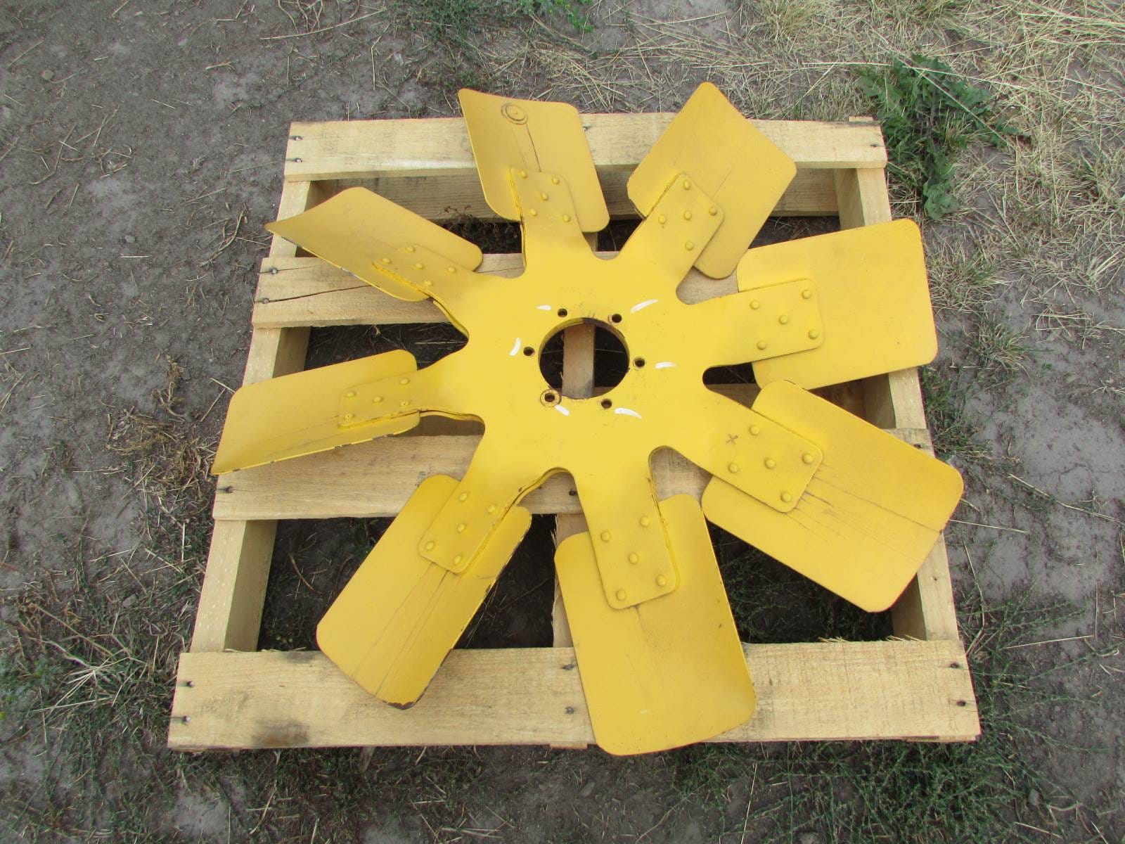 Caterpillar D6M Fan