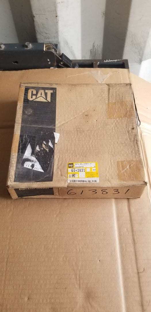 New Caterpillar Radial Seal Retrofit Kit 6I3831