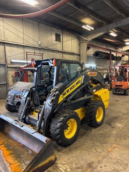 2014 New Holland L225