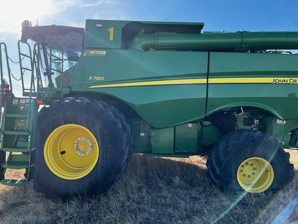 2024 John Deere S780