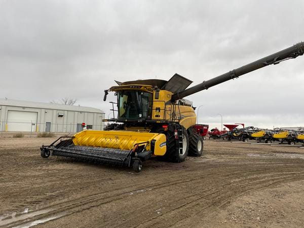 2024 New Holland CR9.90