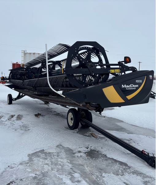 2019 MacDon FD135