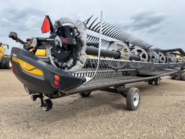 2023 MacDon FD240