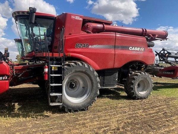 2018 Case IH 8240