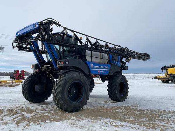 2023 New Holland SP370F