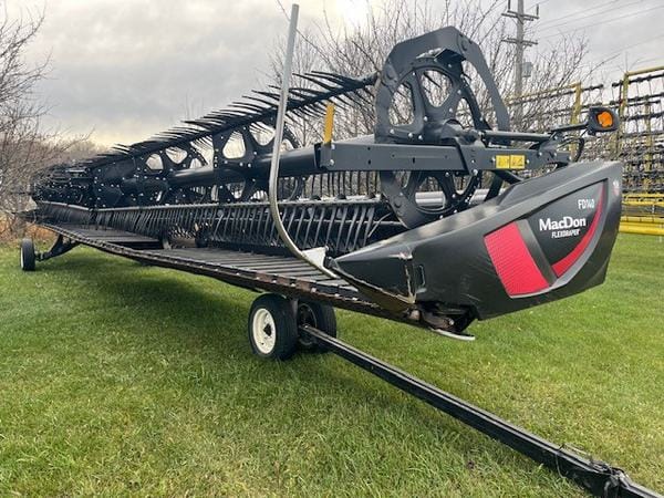2019 MacDon FD140