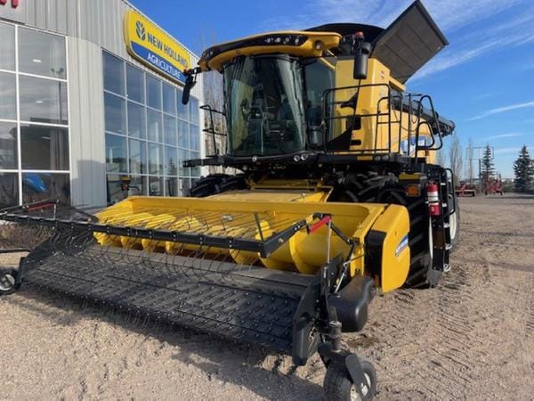 2023 New Holland CR9.90