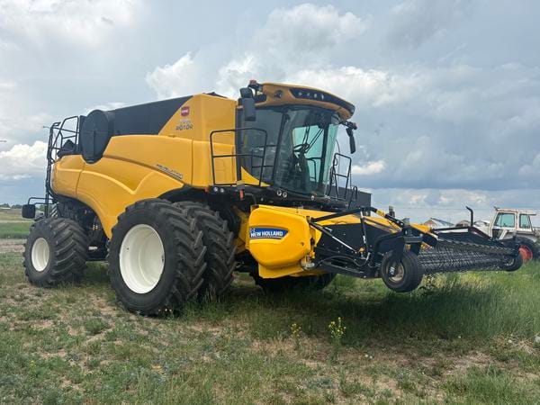 2019 New Holland CR9.90
