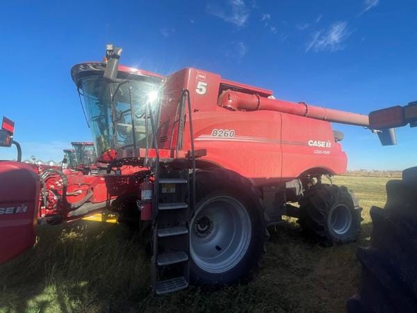 2025 Case IH 8260