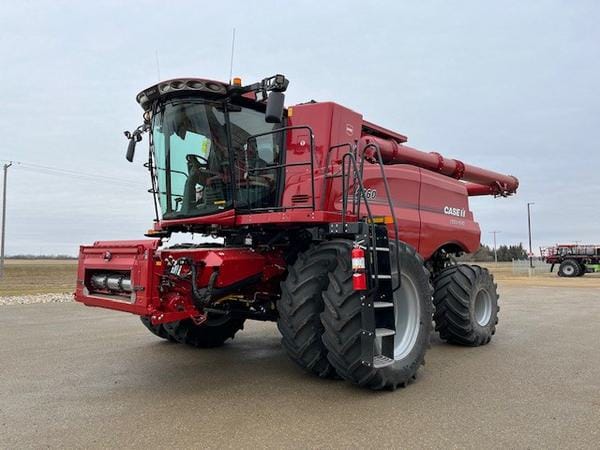 2025 Case IH 8260