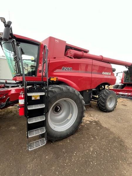 2025 Case IH 8260