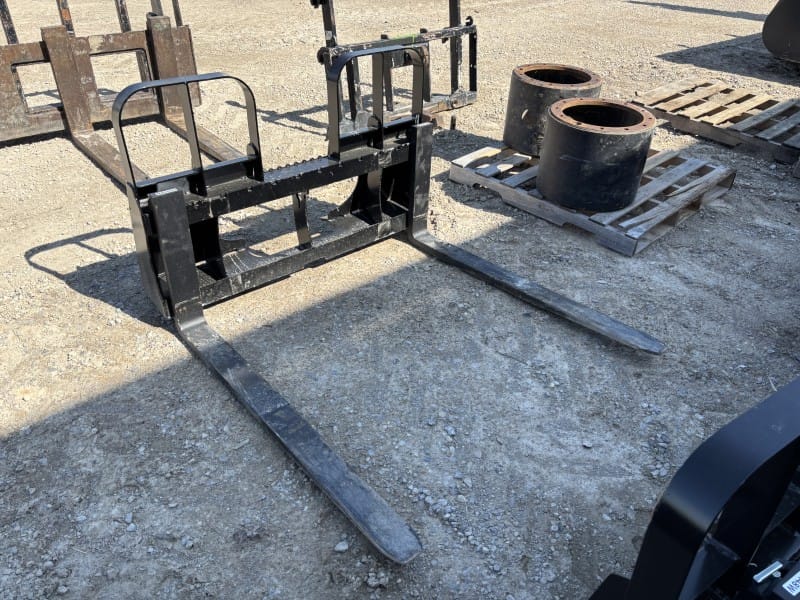 2026 HORST 4200 POUND PALLET FORK