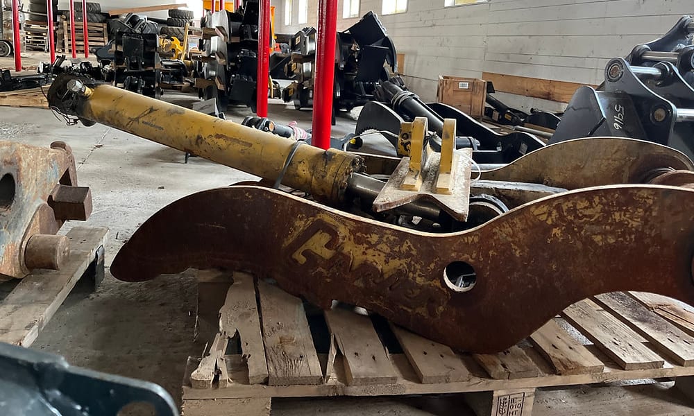 Pouce hydraulique et quick attache hydraulique Garier