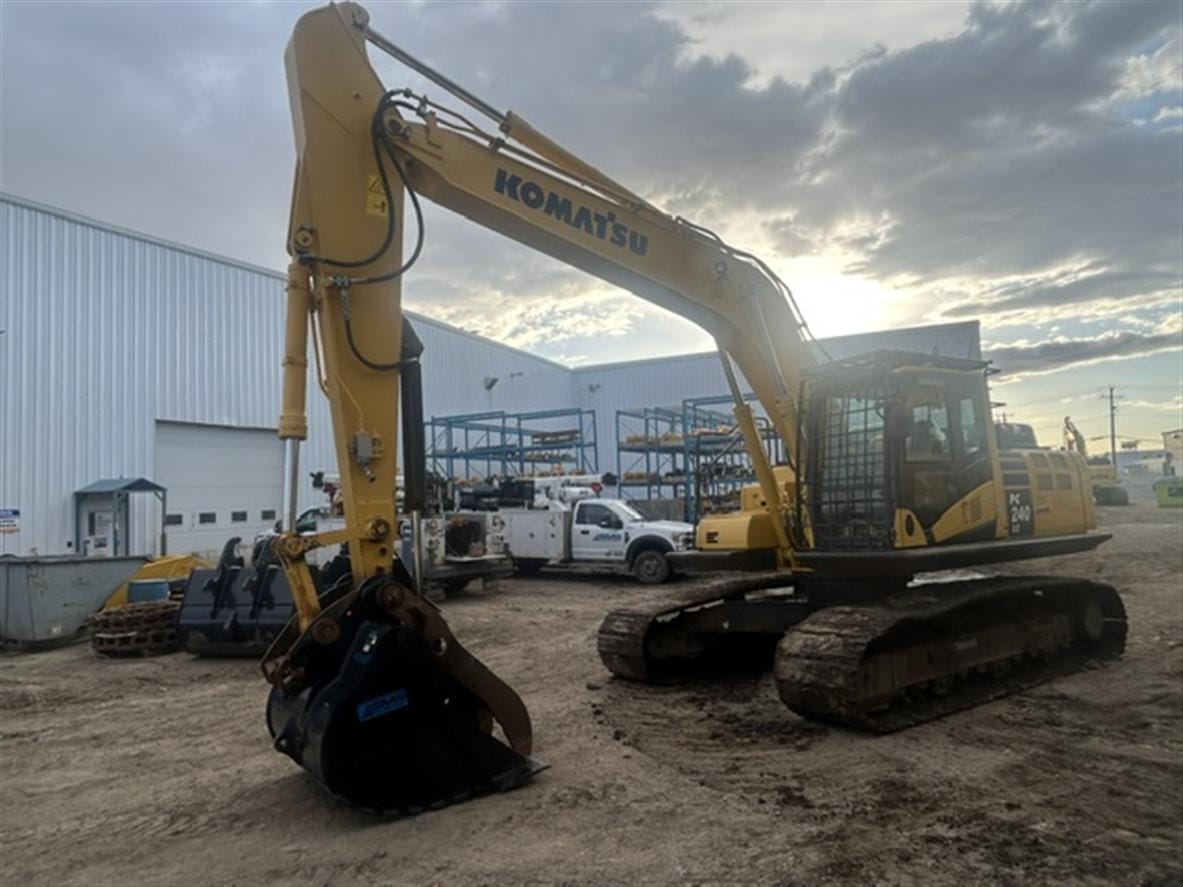 Komatsu PC240LC-11 2020